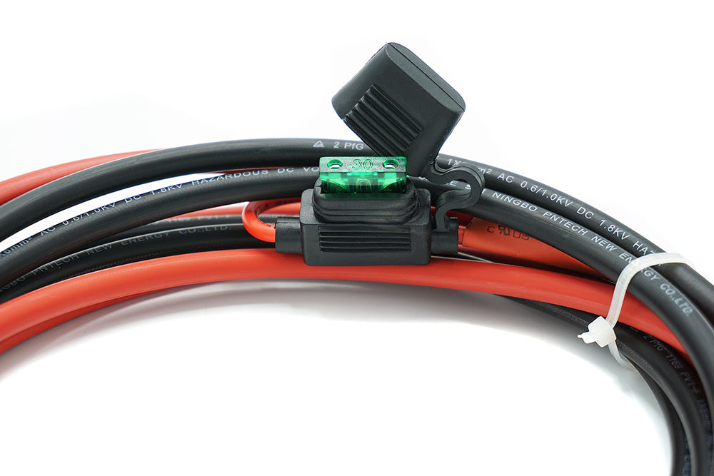 WATTSTUNDE® Sicherungskabel (mit Sicherung 20 A) 2 x 4 mm² M8/Aderendhülse 1,5 m rot/schwarz